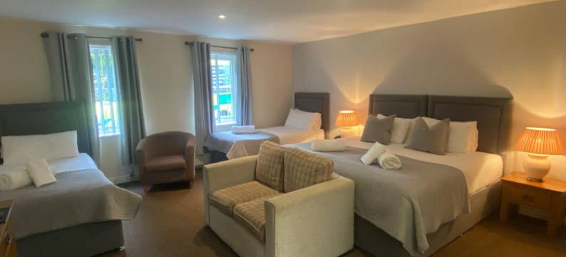 奥克斯酒店(The Oaks Hotel)图片