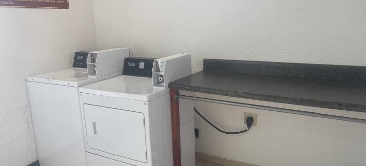 海恩斯维尔红屋顶旅馆(Red Roof Inn & Suites Hinesville)图片