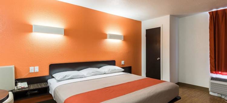 尤瓦尔迪6号汽车旅馆(Motel 6 Uvalde, TX)图片