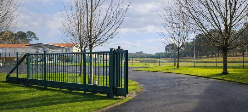 达克斯北部布吕耶尔原生酒店(The Originals City Hôtel les Bruyères Dax Nord)图片