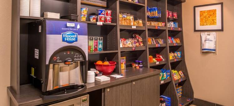 Candlewood Suites 堪萨斯城(Candlewood Suites KANSAS CITY SPEEDWAY by IHG)图片