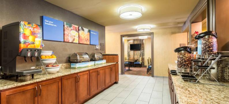 图珀洛舒适酒店(Comfort Inn)图片