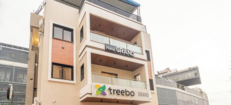 特里博君悦(Treebo Grand)图片