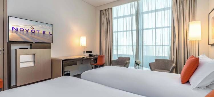 阿布扎比阿尔布斯坦诺富特酒店(Novotel Abu Dhabi Al Bustan)图片
