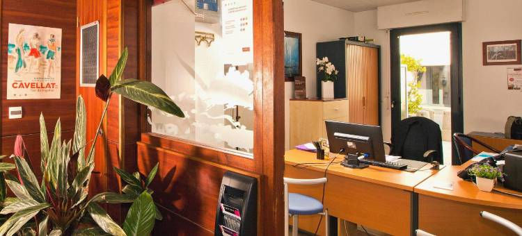 拉尼永市中心火车站布里特舒适酒店(Brit Hotel Confort Lannion Centre Gare)图片