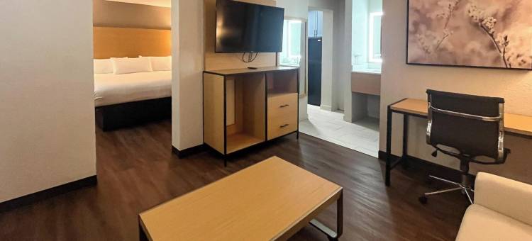 开间6套房(Studio 6 Suites)图片