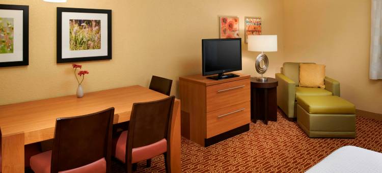 萨吉诺TownePlace套房酒店(TownePlace Suites Saginaw)图片
