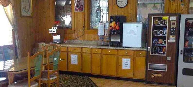 超级 OYO 米利奇维尔套房酒店(Super Inn & Suites by OYO Milledgeville)图片