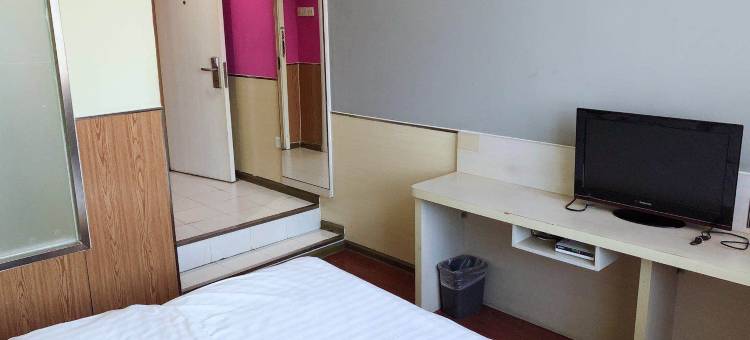 Y.B易佰酒店(廊坊站市人民医院店)图片