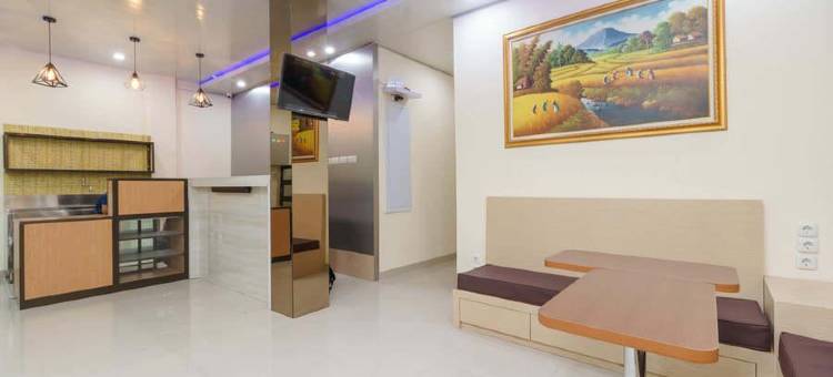 红多兹Plus酒店-近巨港RS RK查理塔斯2号(RedDoorz Plus Near RS RK Charitas 2 Palembang)图片