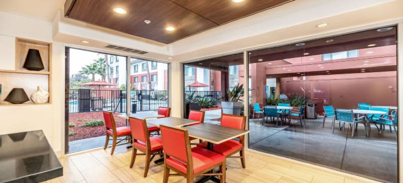 智选假日套房酒店弗里蒙特 - 中央米尔皮塔斯(Holiday Inn Express & Suites FREMONT - MILPITAS CENTRAL by IHG)图片