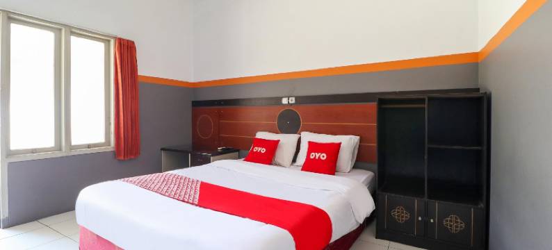 O 加鲁特酒店靠近塔罗贡广场(原维斯玛埃提加)(RedDoorz at Merdeka Street Garut)图片