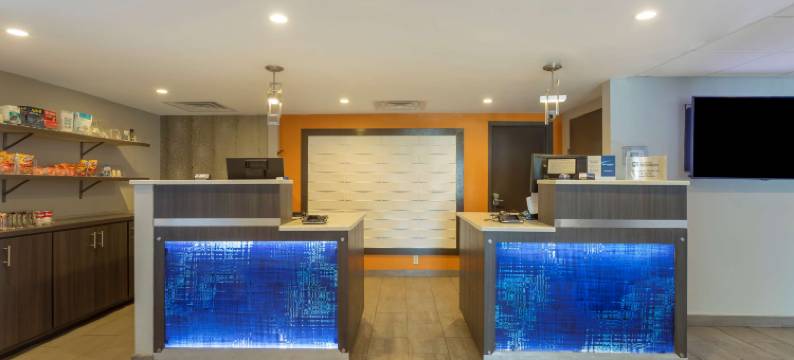 鲍灵格林贝斯特韦斯特优质酒店(Best Western Plus Bowling Green)图片