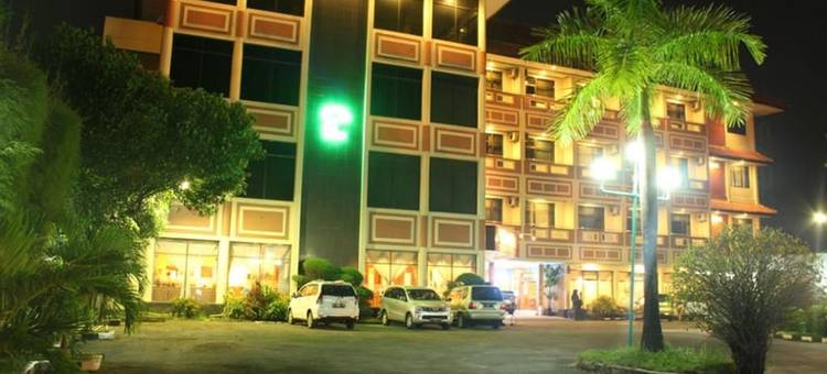 哲帕拉英达酒店(Hotel Jepara Indah)图片
