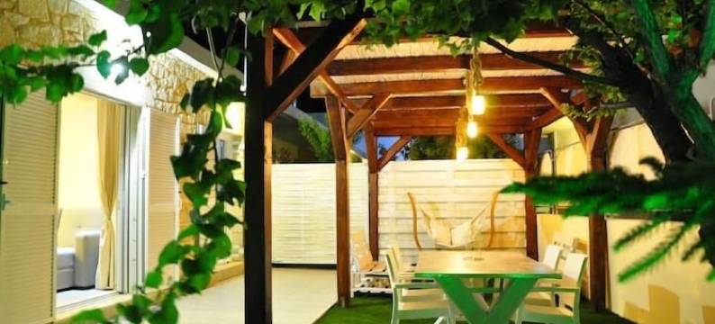 Garden Apartment Agia Marina图片