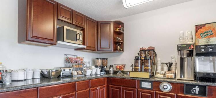 佩勒姆温德姆速8酒店(Super 8 by Wyndham Perham)图片