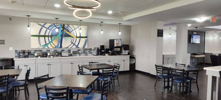 马斯库塔 /SAFB贝斯特韦斯特优质酒店(Best Western Plus MidAmerica Hotel)图片