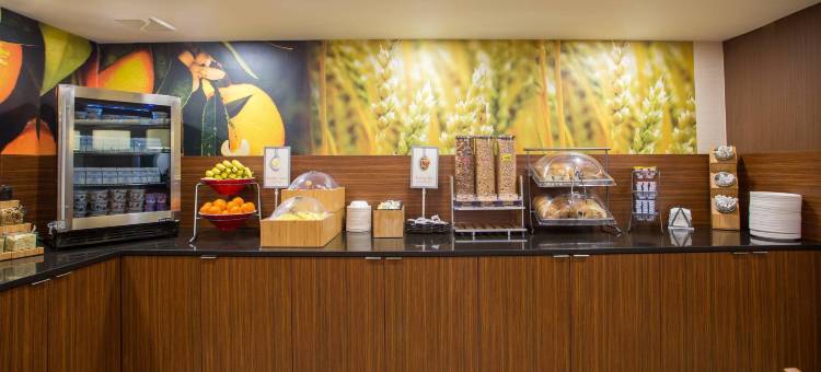舒适酒店 - 戴达姆-波士顿大都会西区(Comfort Inn - Dedham-Boston MetroWest)图片