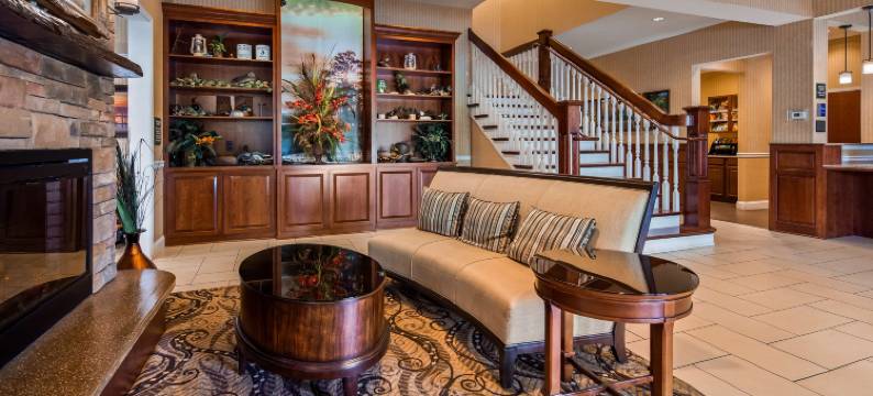 伊斯顿贝斯特韦斯特优质套房酒店(Best Western Plus Easton Inn  Suites)图片