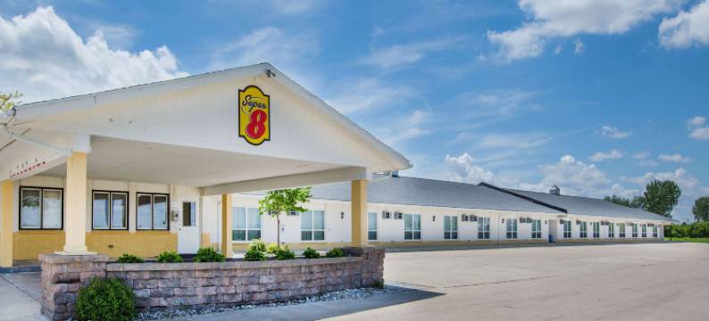 威廉姆斯温德姆速8酒店(Super 8 by Wyndham Williams)图片