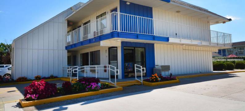 温莎洛克斯哈特福德6号汽车旅馆(Motel 6 Windsor Locks, CT - Hartford)图片