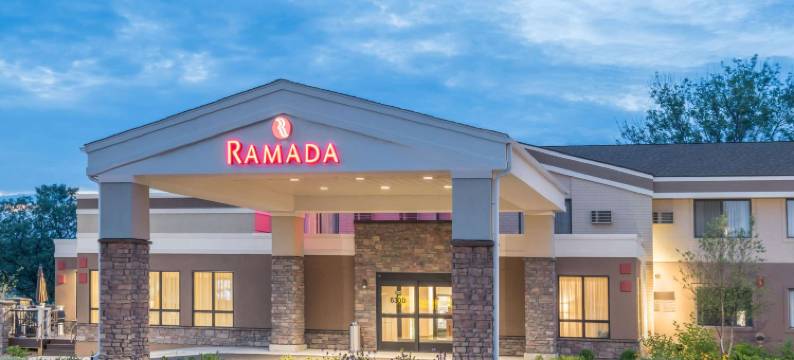 明尼阿波利斯黄金谷华美达酒店(Ramada by Wyndham Minneapolis Golden Valley)图片
