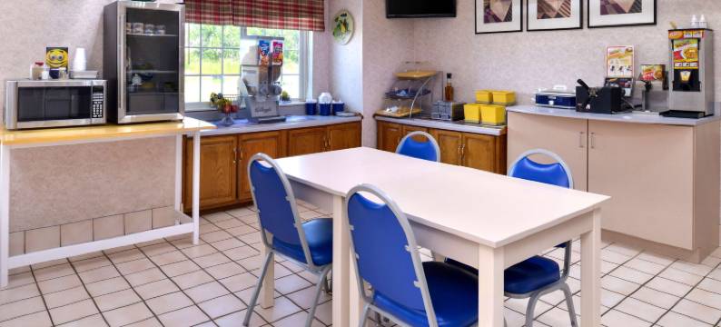 玛丽维尔美洲最佳价值套房酒店(Americas Best Value Inn and Suites Maryville)图片