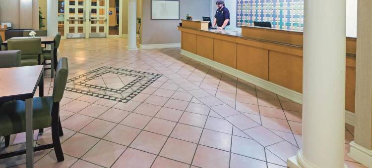 拉伯克- 市政中心市中心呗盟酒店(Baymont by Wyndham Lubbock - Downtown Civic Center)图片