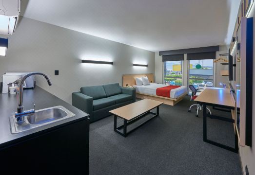 City Express by Marriott Tehuacan Hotel Overview