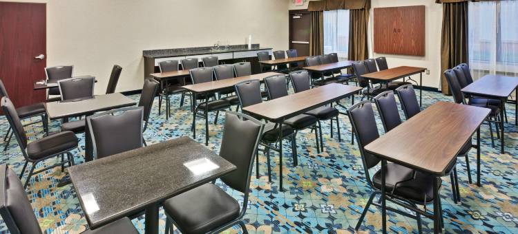 智选假日套房酒店新费城(Holiday Inn Express & Suites NEW PHILADELPHIA by IHG)图片