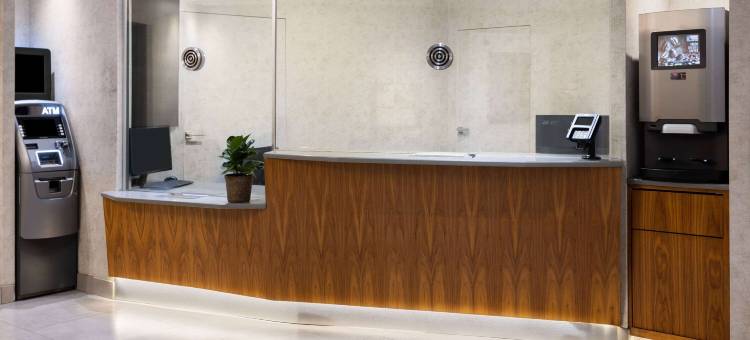 布朗克斯华美达酒店(Ramada by Wyndham Bronx)图片