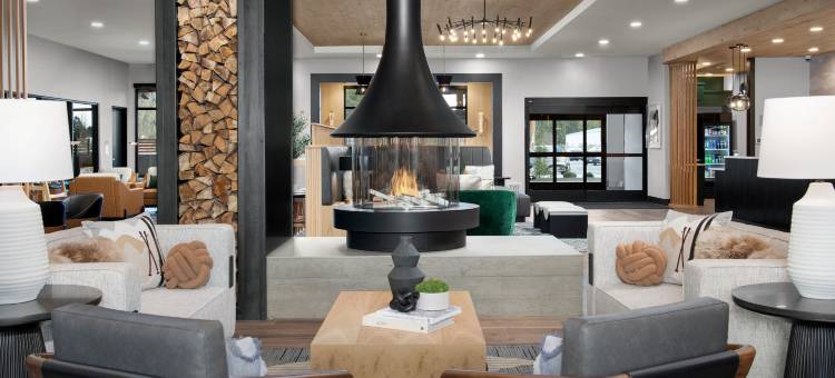 桑德波因特春丘酒店(SpringHill Suites Sandpoint)图片