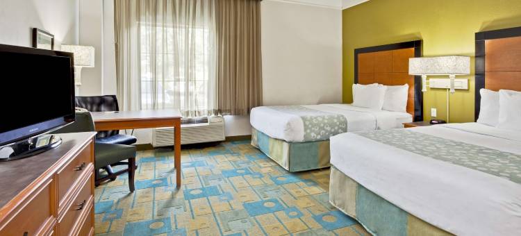 劳德代尔堡机场拉昆塔温德姆套房酒店(La Quinta Inn & Suites by Wyndham Ft. Lauderdale Airport)图片