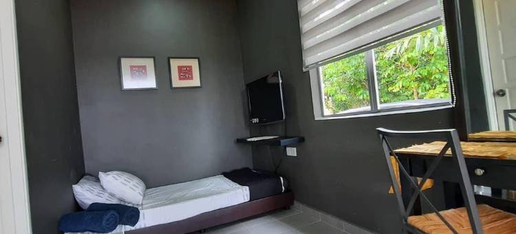 拉贾瓦里河畔休闲木屋(Rajawali Riverside Retreat)图片