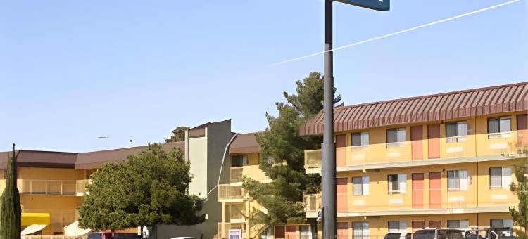 埃尔帕索机场东温德姆戴斯酒店(Days Inn by Wyndham El Paso Airport East)图片