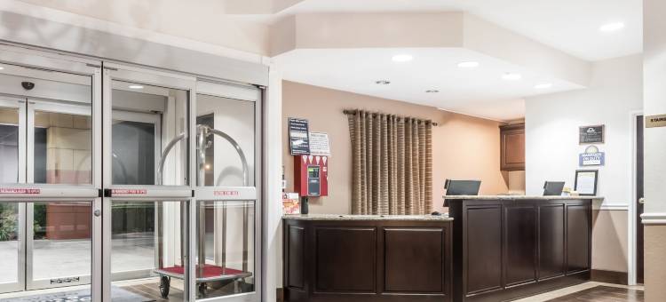 达拉斯戴斯套房酒店(Days Inn & Suites by Wyndham Dallas)图片