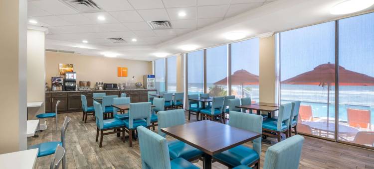 代托纳比奇海滨舒适酒店(Comfort Inn & Suites Daytona Beach Oceanfront)图片