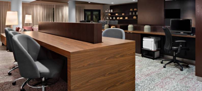 罗利北/三角镇中心万怡酒店(Courtyard Raleigh North/Triangle Town Center)图片