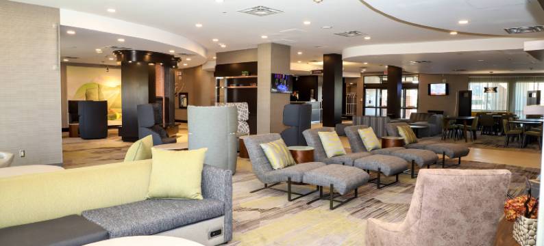 多伦多布兰普顿万怡酒店(Courtyard Toronto Brampton)图片