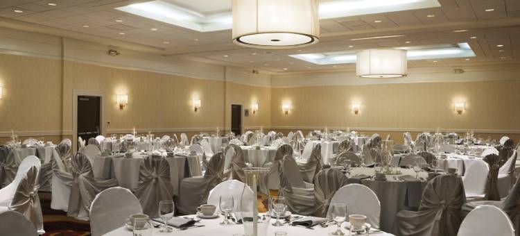 克利夫兰比奇伍德希尔顿安泊酒店(Embassy Suites by Hilton Cleveland Beachwood)图片