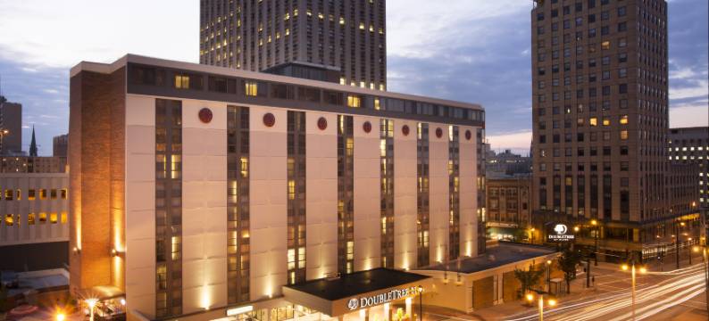 密尔沃基市区希尔顿逸林酒店(DoubleTree by Hilton Hotel Milwaukee Downtown)图片
