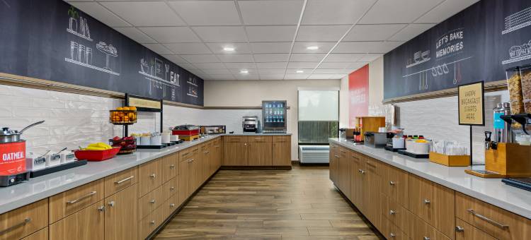 希尔顿欢朋酒店-布卢明顿(Hampton Inn Bloomington)图片