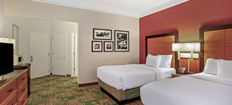 温斯顿塞勒姆拉昆塔温德姆套房酒店(La Quinta Inn & Suites by Wyndham Winston-Salem)图片