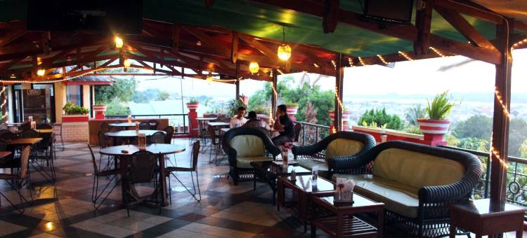 萨特里亚维萨塔酒店(Hotel Satria Wisata)图片