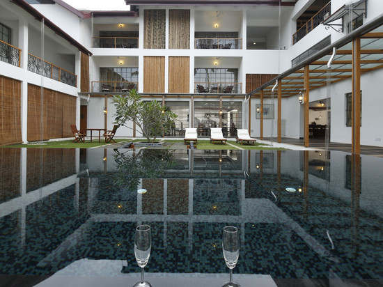 第八堡垒CGH土地酒店