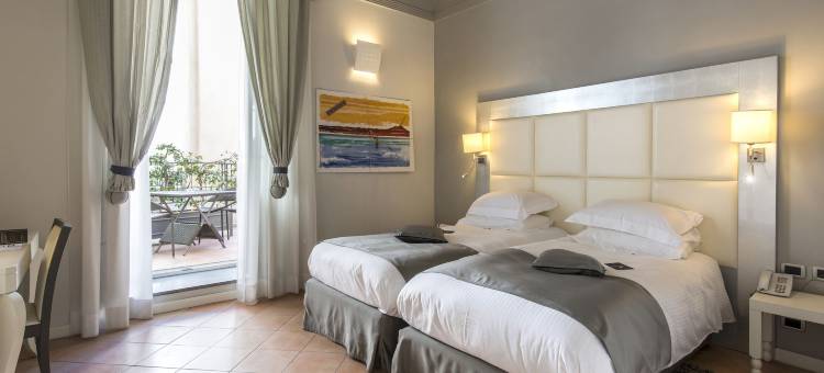 那不勒斯帕拉索卡拉乔洛酒店(Palazzo Caracciolo Naples)图片