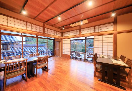 Arai Ryokan Hotel Overview