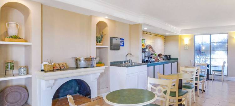 里诺温德姆戴斯酒店(Days Inn by Wyndham Reno)图片