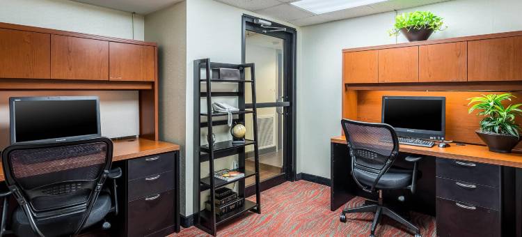 亨茨维尔研究园凯隆波因特酒店(Clarion Pointe Huntsville Research Park)图片