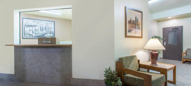 莱西-奥林匹亚地区速8酒店(Super 8 by Wyndham Lacey Olympia Area)图片